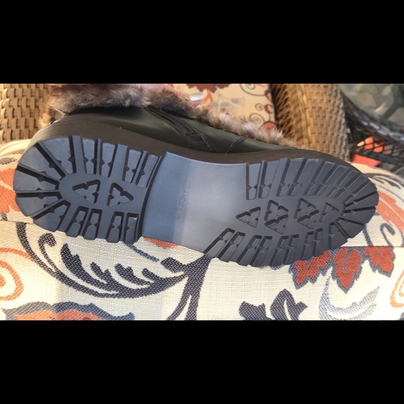 Lands’ End Leather Faux Fur Accent Lace Up Boots - Picture 5 of 6